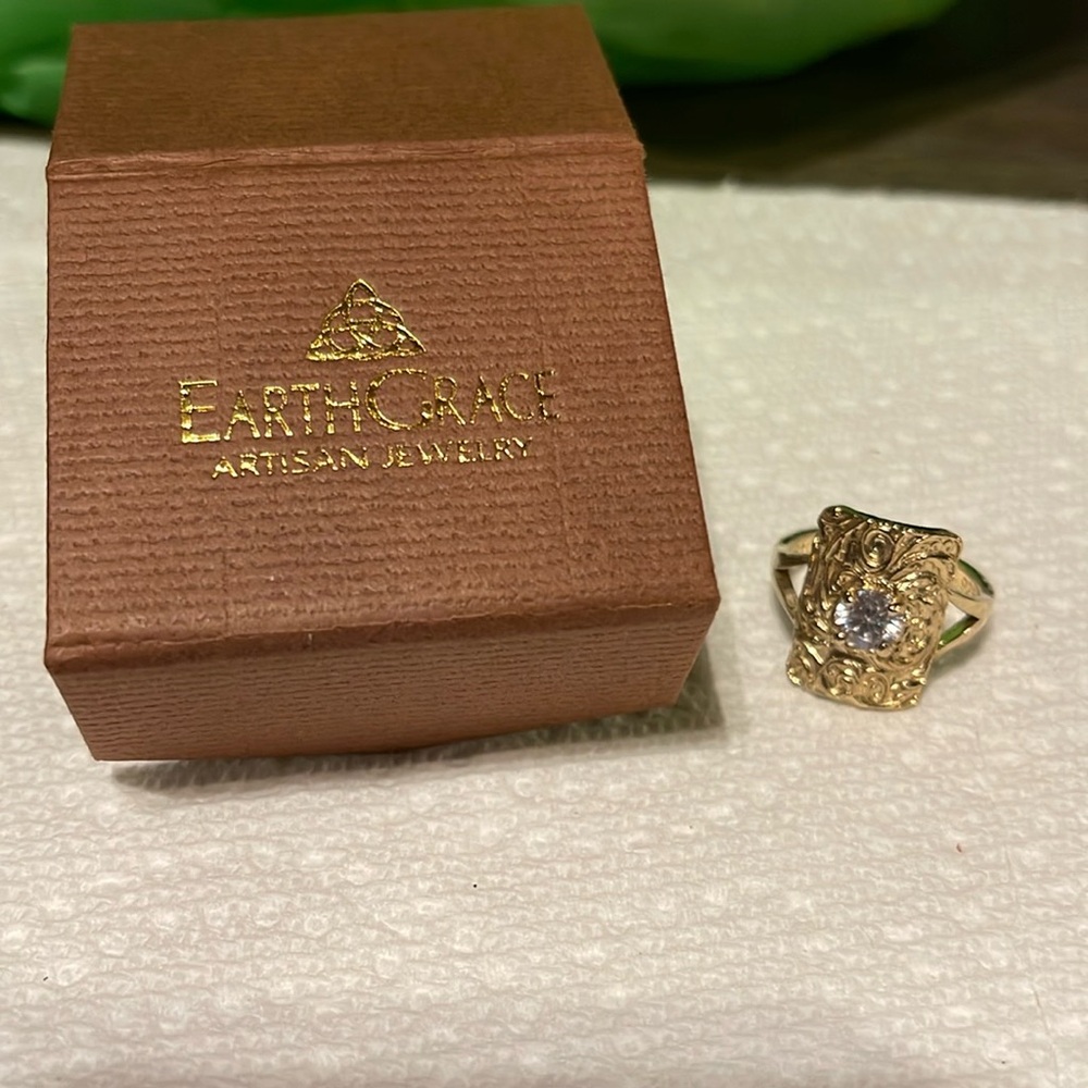 Earth grace artisan jewelry